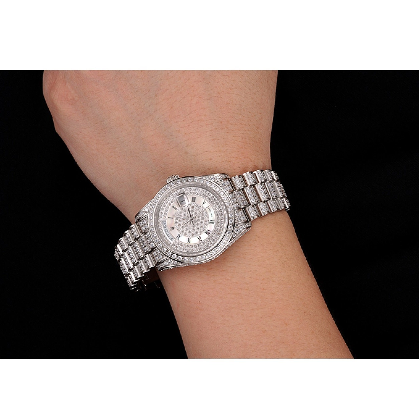 Aaa replica watch Diamond Case Day-Date Pave Dial Rolex Bracelet Swiss 1453950 Diamond Diamond 0618